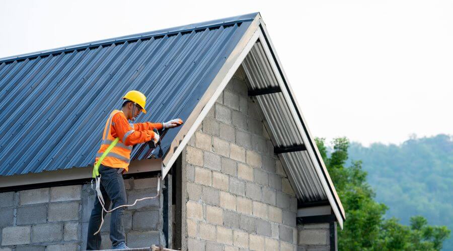 Expert top industrial roofings services in Sutton, ND